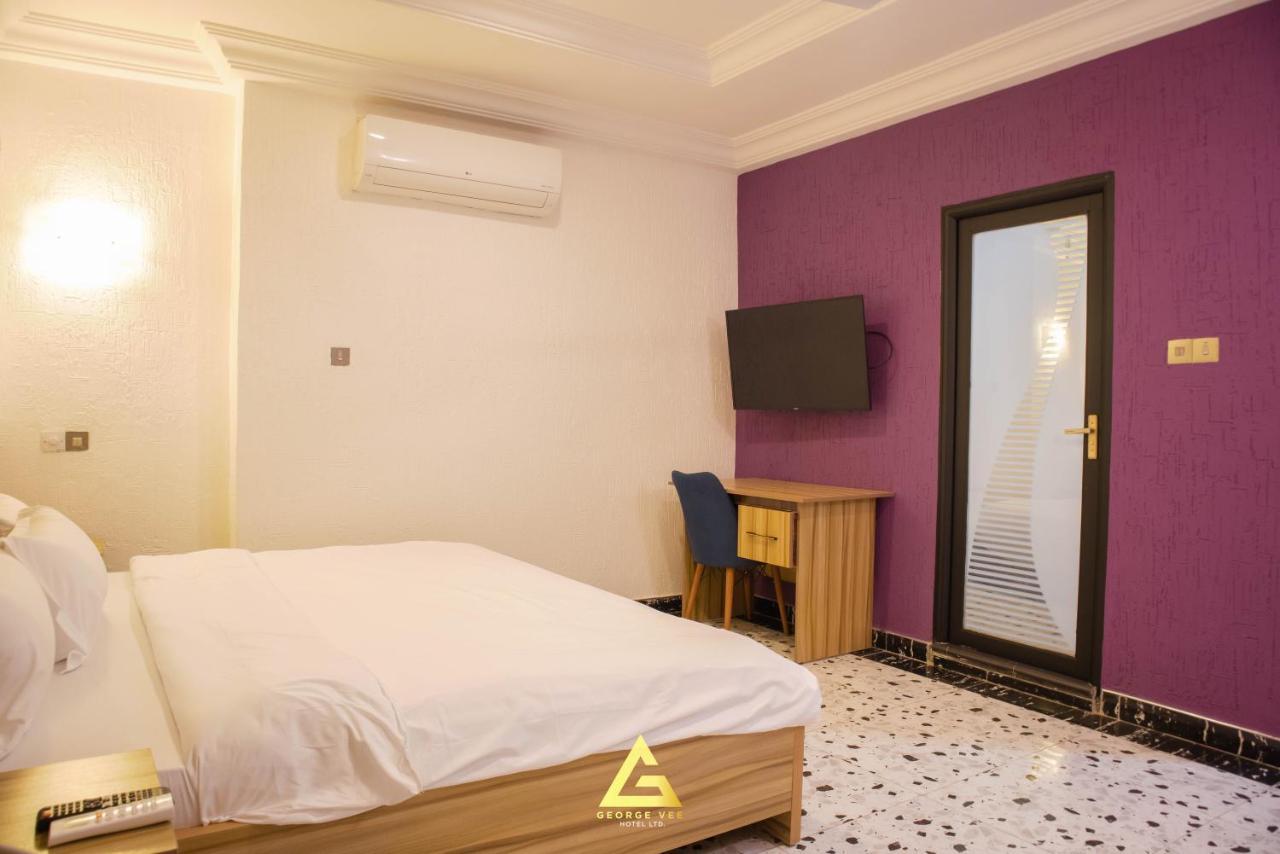 George Vee Hotel Ltd Kumasi Extérieur photo
